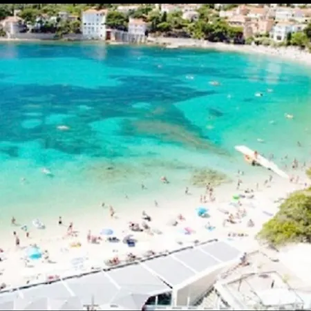 Lägenhet Charmand En Avec Piscine Bandol
