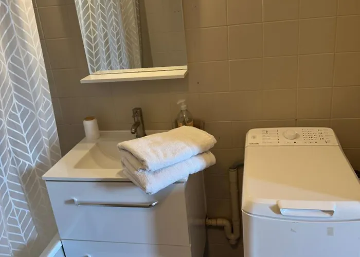 Charmand En Avec Piscine Apartament *